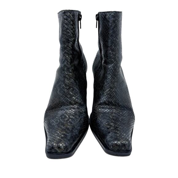 Vintage Y2K Nine West Gray Snake Print Leather Ankle Booties Women's 10 Side Zip - Picture 2 of 11